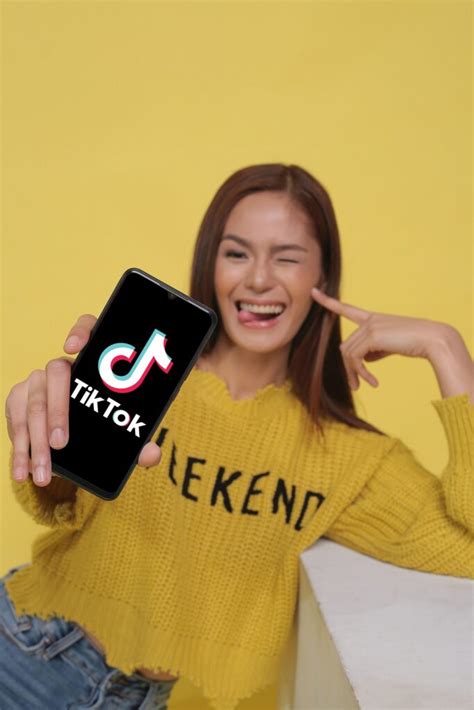 Exploring the Witch Filter Trend on TikTok: From Memes to Makeup